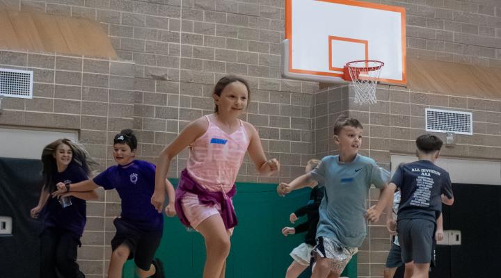Kids running